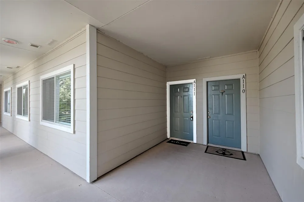 11840 Melville Drive Montgomery, TX 77356