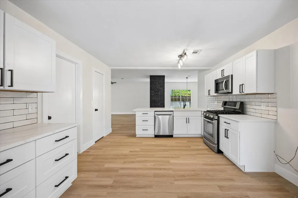 5104 Spring Circle Drive Pearland, TX 77584