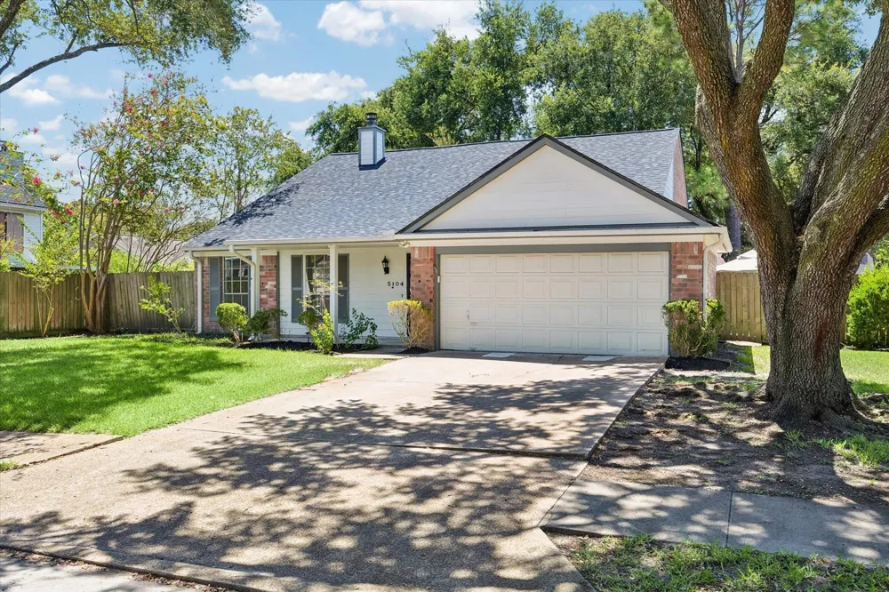 5104 Spring Circle Drive Pearland, TX 77584