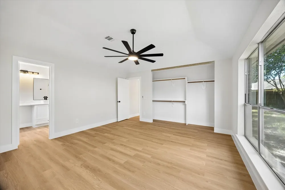 5104 Spring Circle Drive Pearland, TX 77584