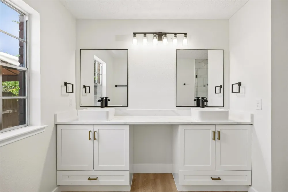 5104 Spring Circle Drive Pearland, TX 77584