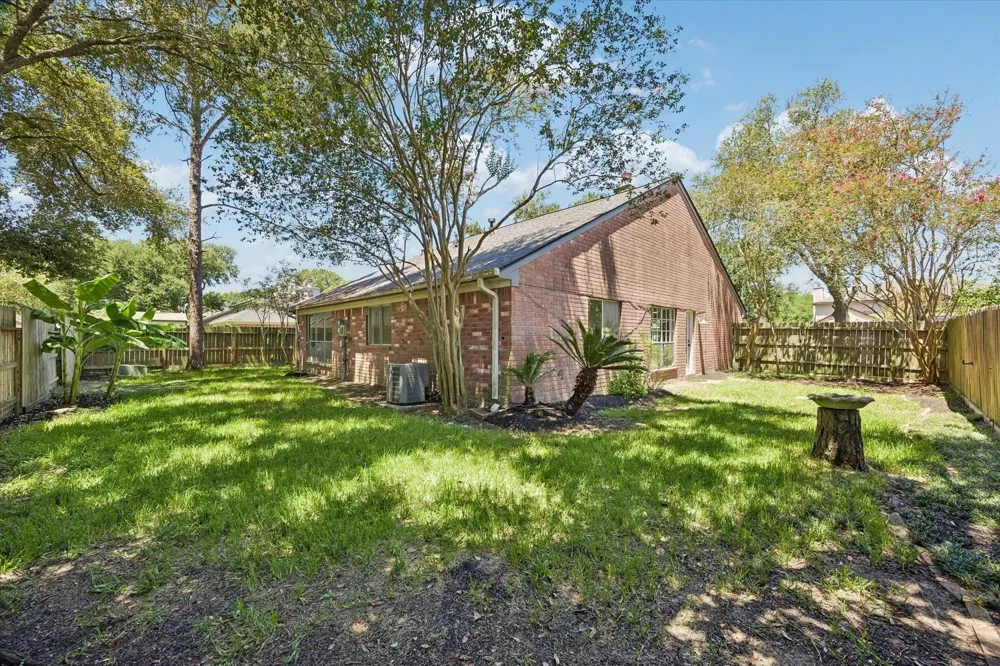 5104 Spring Circle Drive Pearland, TX 77584