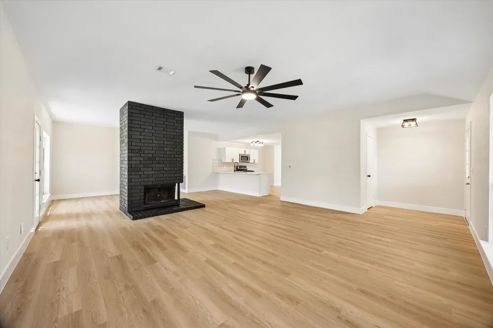 5104 Spring Circle Drive Pearland, TX 77584