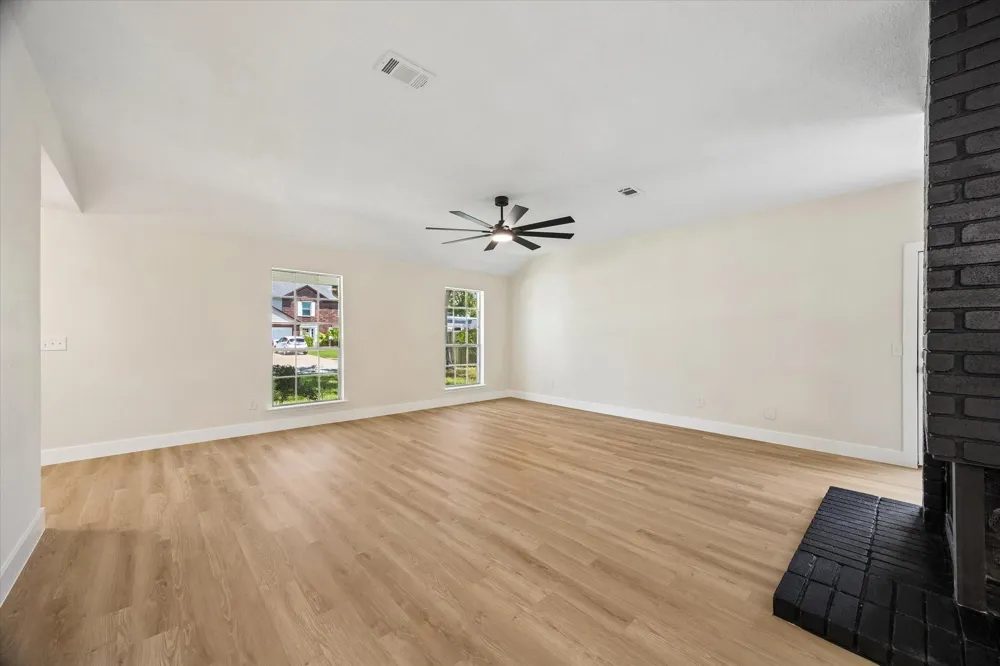 5104 Spring Circle Drive Pearland, TX 77584
