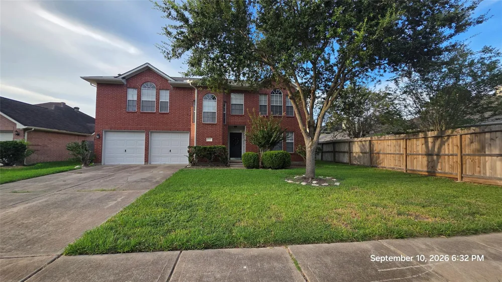 1410 Hunter Green Lane Fresno, TX 77545