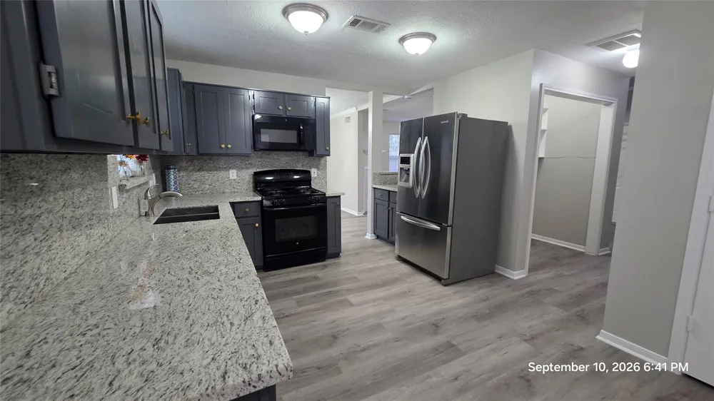 1410 Hunter Green Lane Fresno, TX 77545