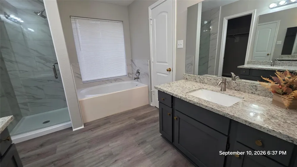 1410 Hunter Green Lane Fresno, TX 77545