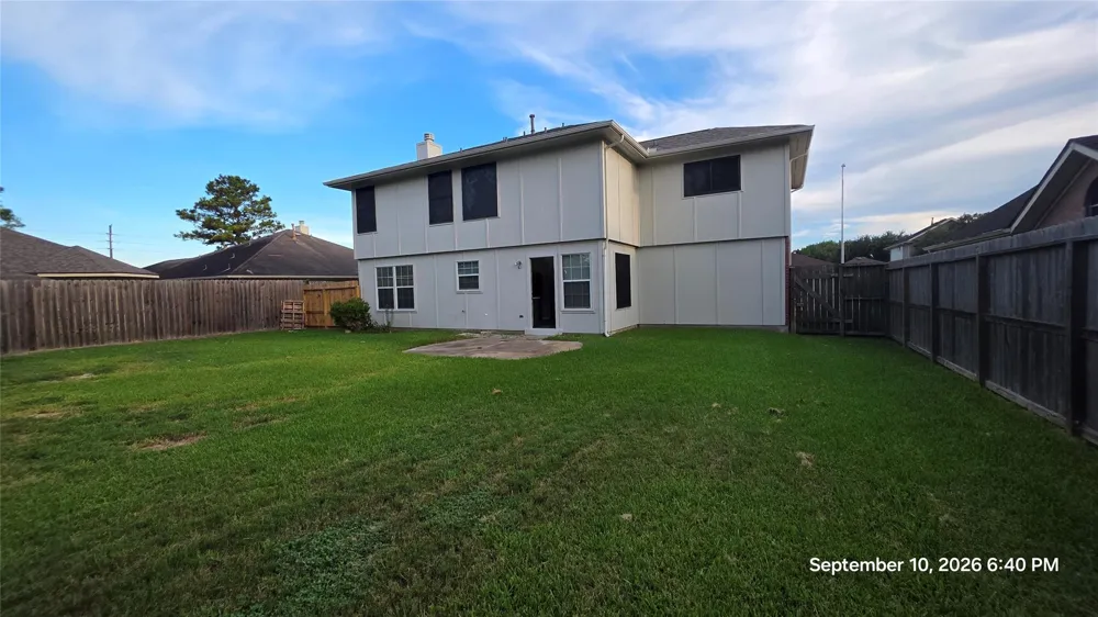 1410 Hunter Green Lane Fresno, TX 77545