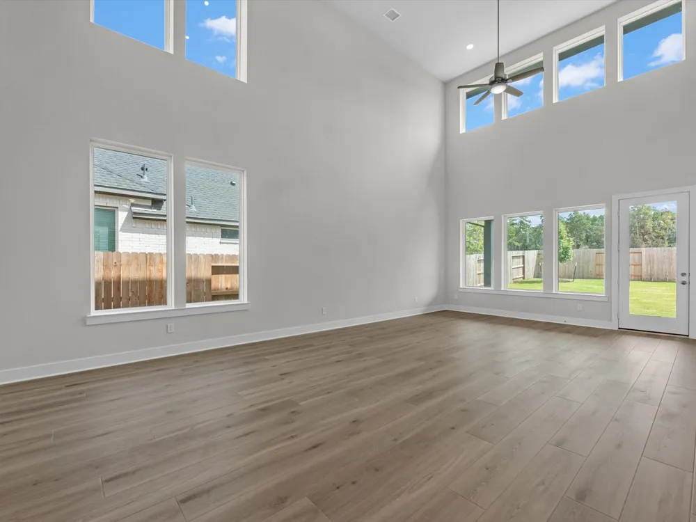 6921 Nubuck Drive Montgomery, TX 77316