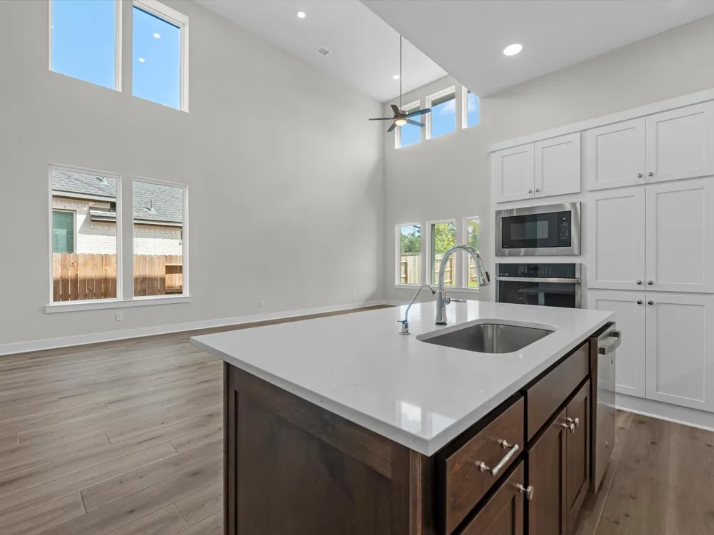 6921 Nubuck Drive Montgomery, TX 77316