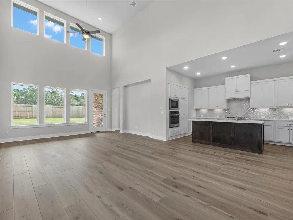 6921 Nubuck Drive Montgomery, TX 77316