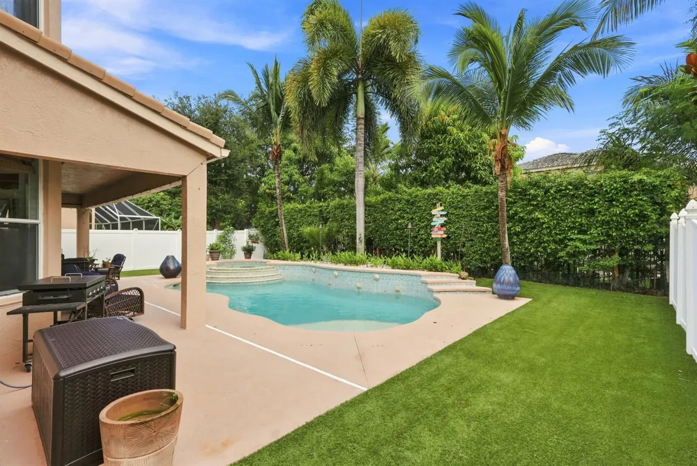 2478 WESTMONT LANE Royal Palm Beach, FL 33411