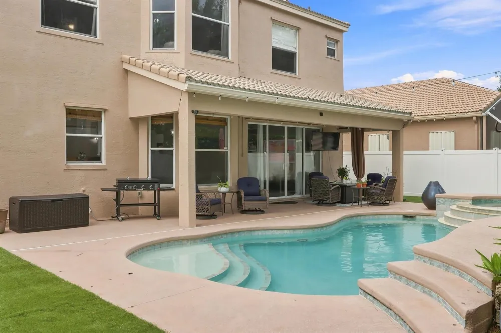 2478 WESTMONT LANE Royal Palm Beach, FL 33411