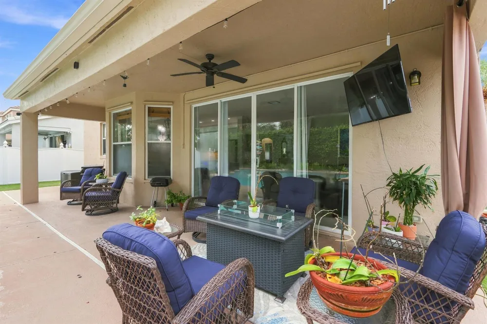 2478 WESTMONT LANE Royal Palm Beach, FL 33411