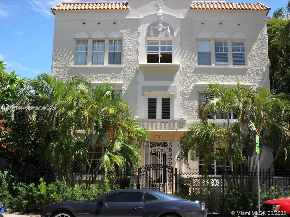 1611 Michigan Ave #24 Miami Beach, FL 33139