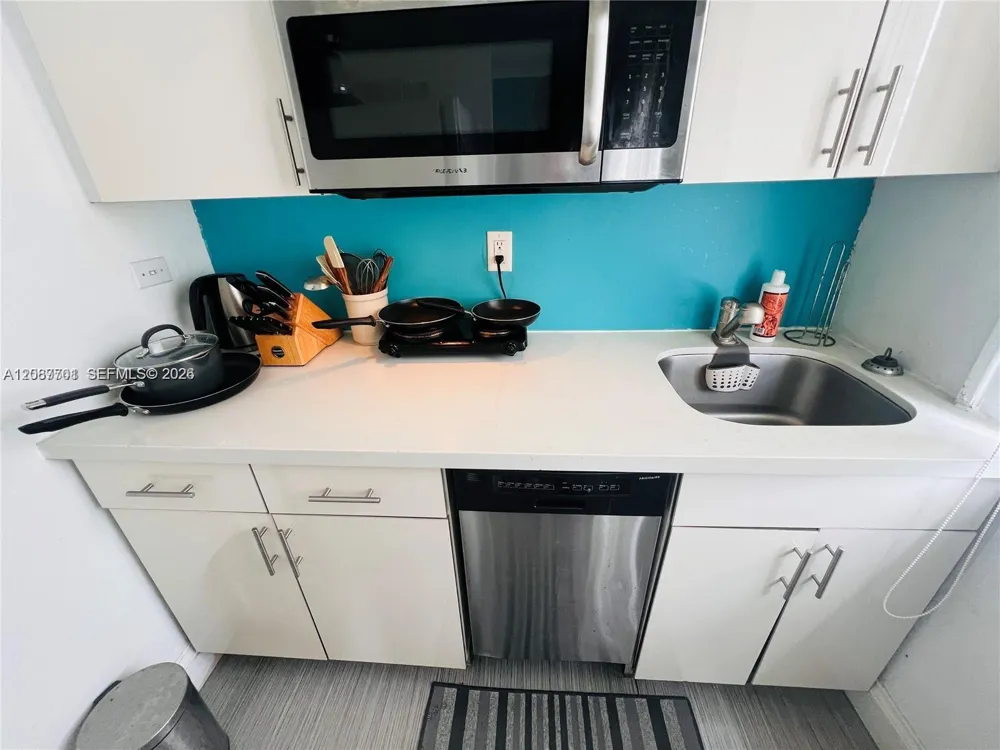 1611 Michigan Ave #24 Miami Beach, FL 33139