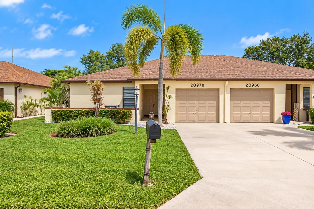 20970 CONCORD GREEN DRIVE #E Boca Raton, FL 33433