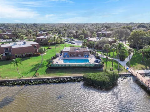 825 CENTER STREET #26A