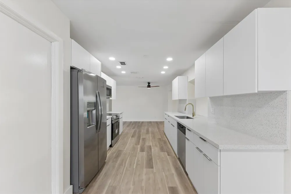7198 PINE FOREST CIRCLE E Lake Worth, FL 33467