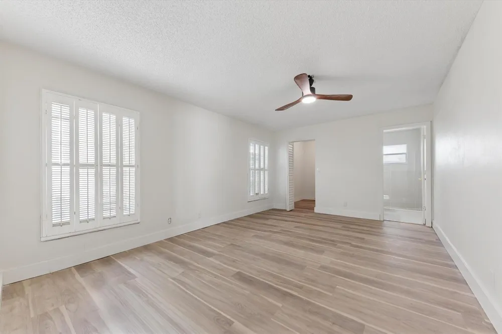 7198 PINE FOREST CIRCLE E Lake Worth, FL 33467