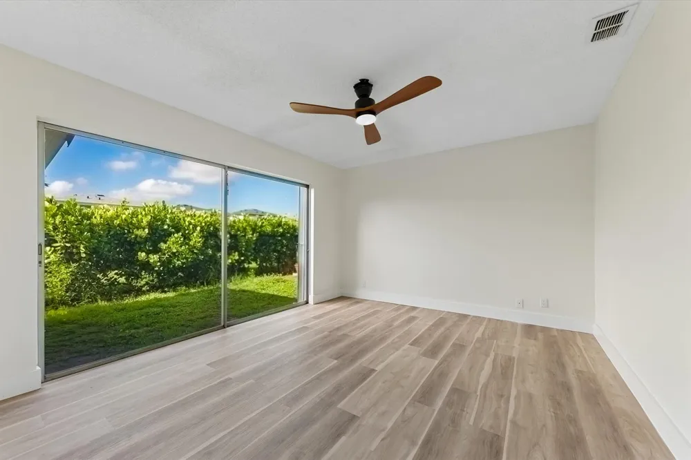 7198 PINE FOREST CIRCLE E Lake Worth, FL 33467