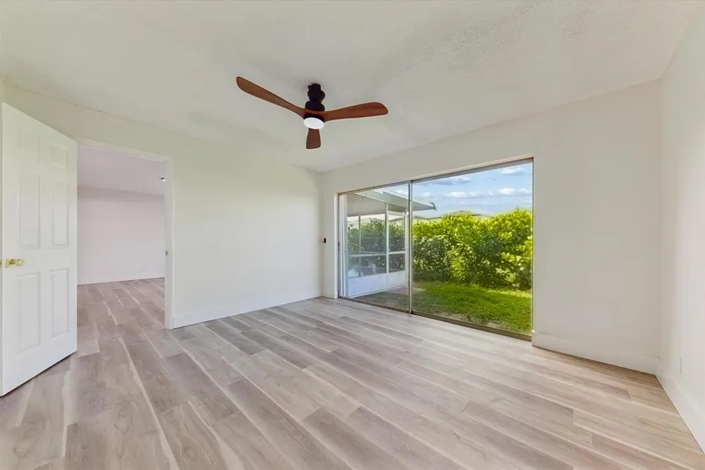 7198 PINE FOREST CIRCLE E Lake Worth, FL 33467