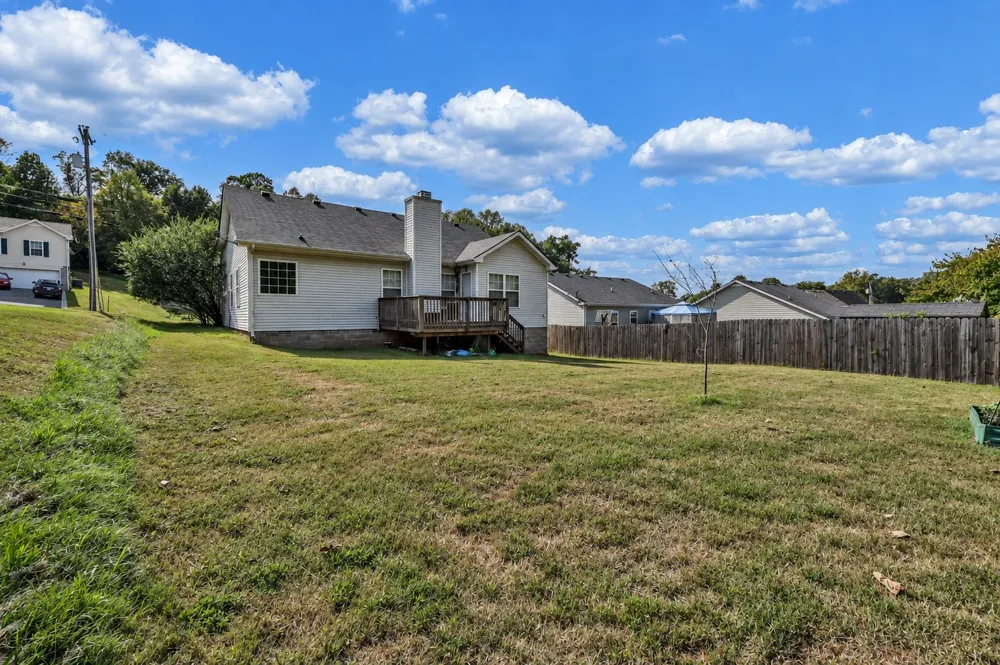 2956 Core Dr Clarksville, TN 37040