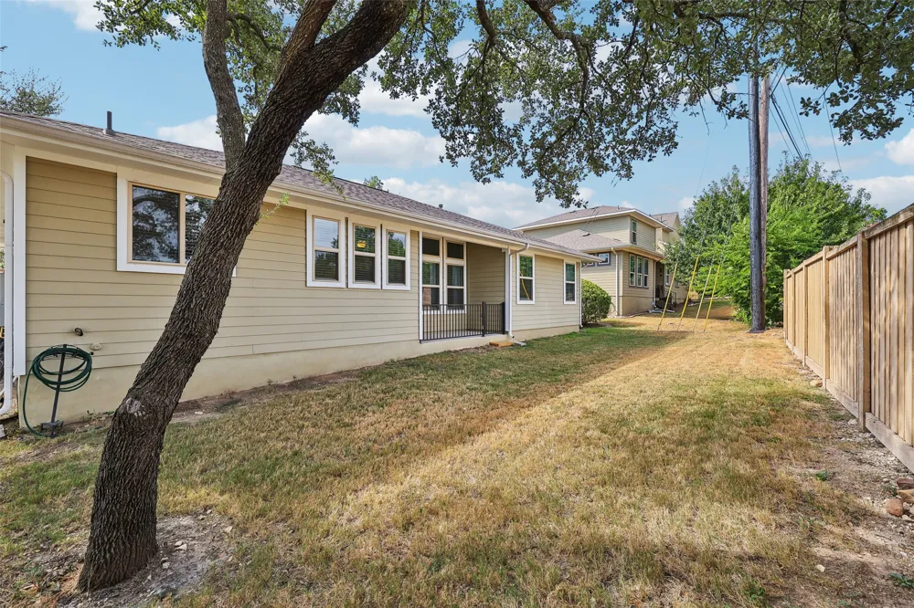 1754 Rowdy Loop Leander, TX 78641