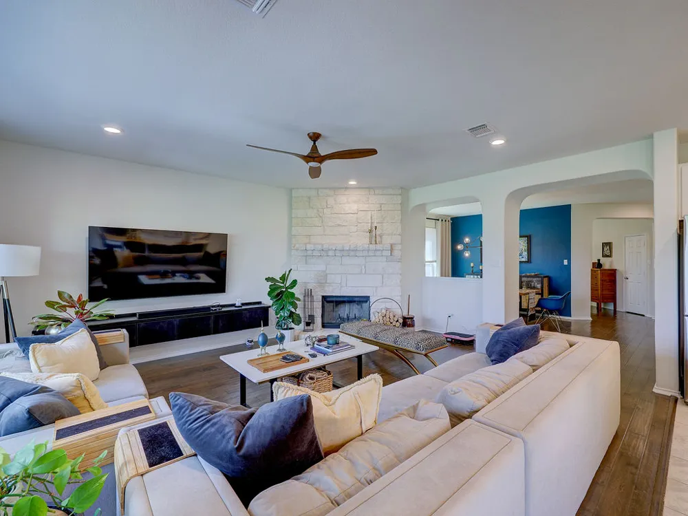 302 Danish Drive #13 Hutto, TX 78634