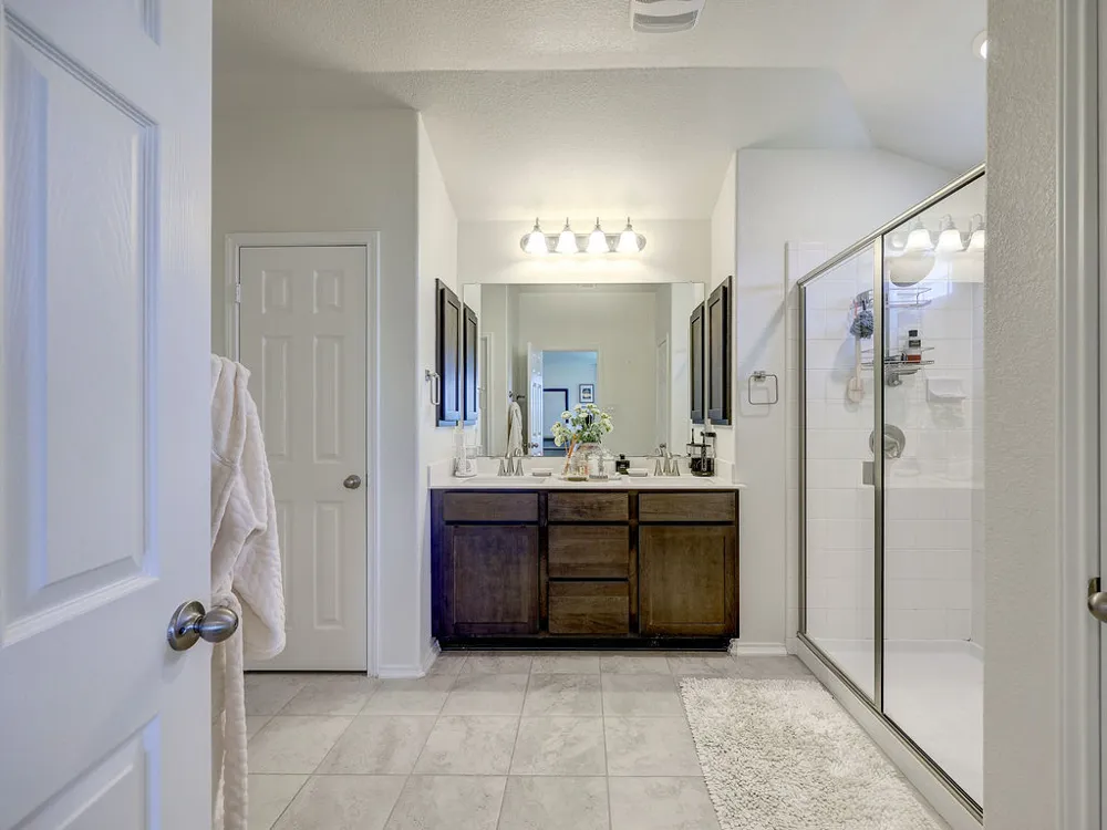 302 Danish Drive #13 Hutto, TX 78634