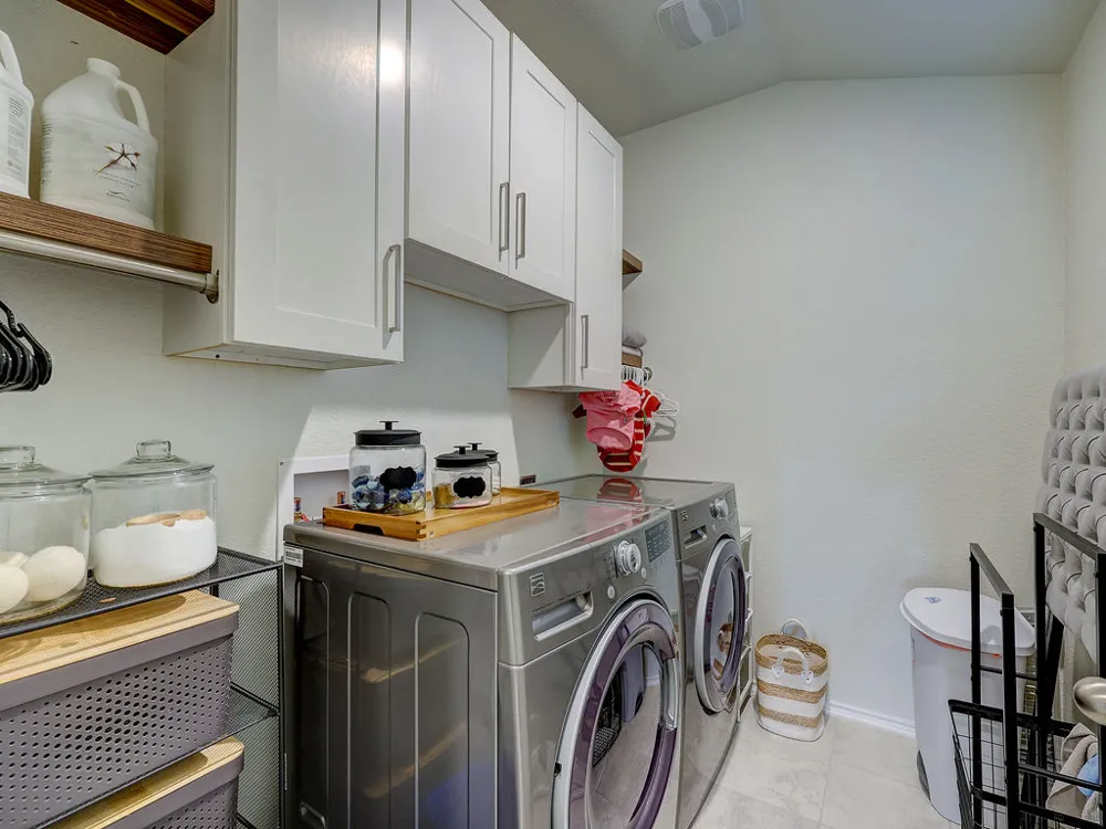 302 Danish Drive #13 Hutto, TX 78634