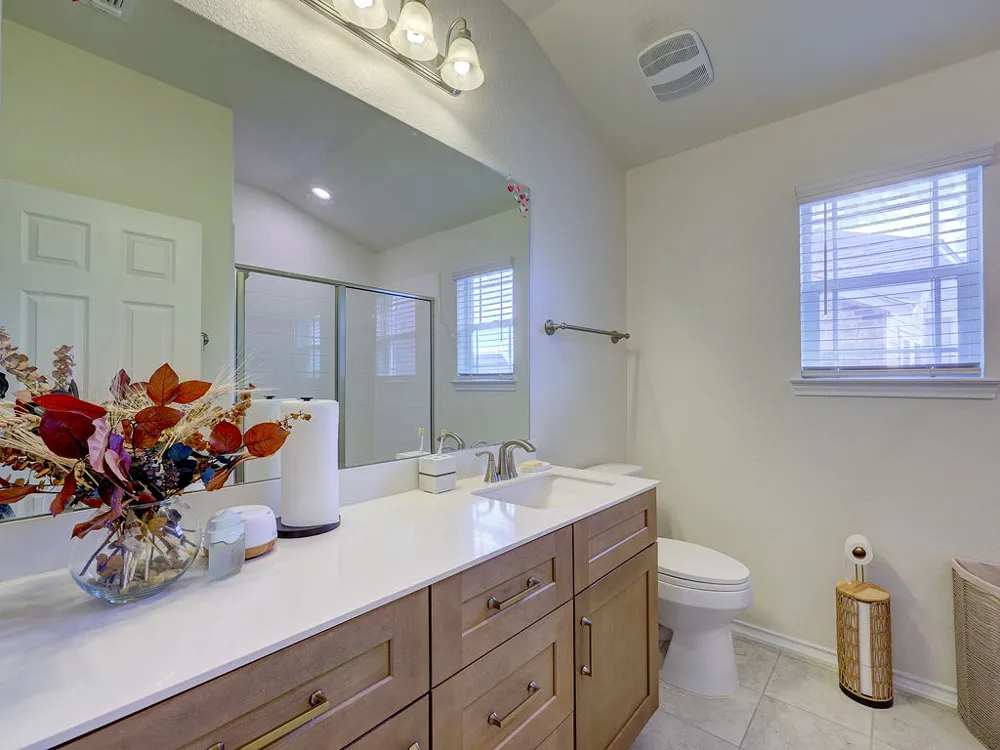 302 Danish Drive #13 Hutto, TX 78634
