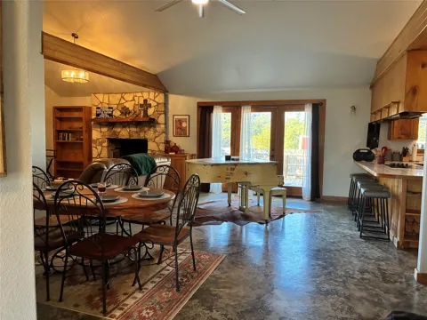 101 River Park Drive