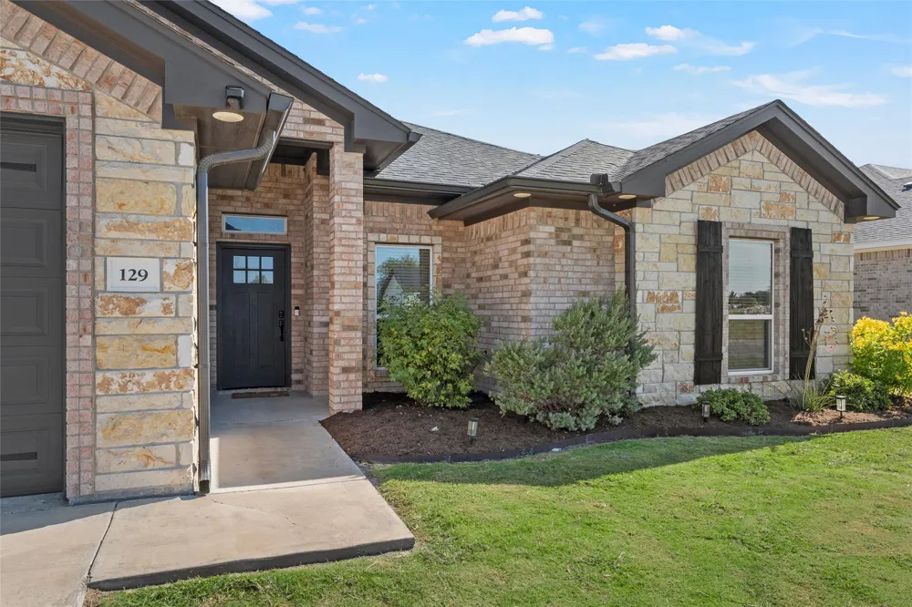 129 Dana Point Drive Lorena, TX 76655