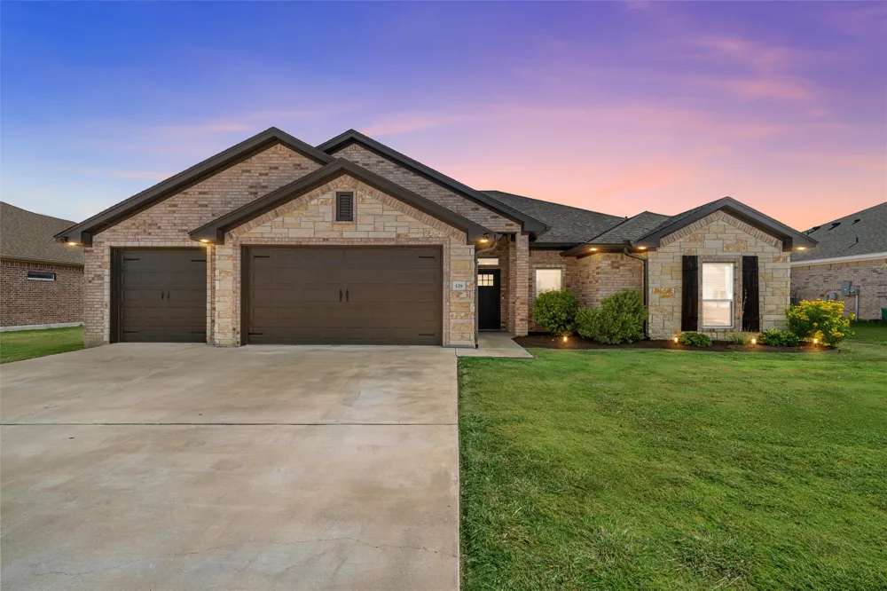 129 Dana Point Drive Lorena, TX 76655