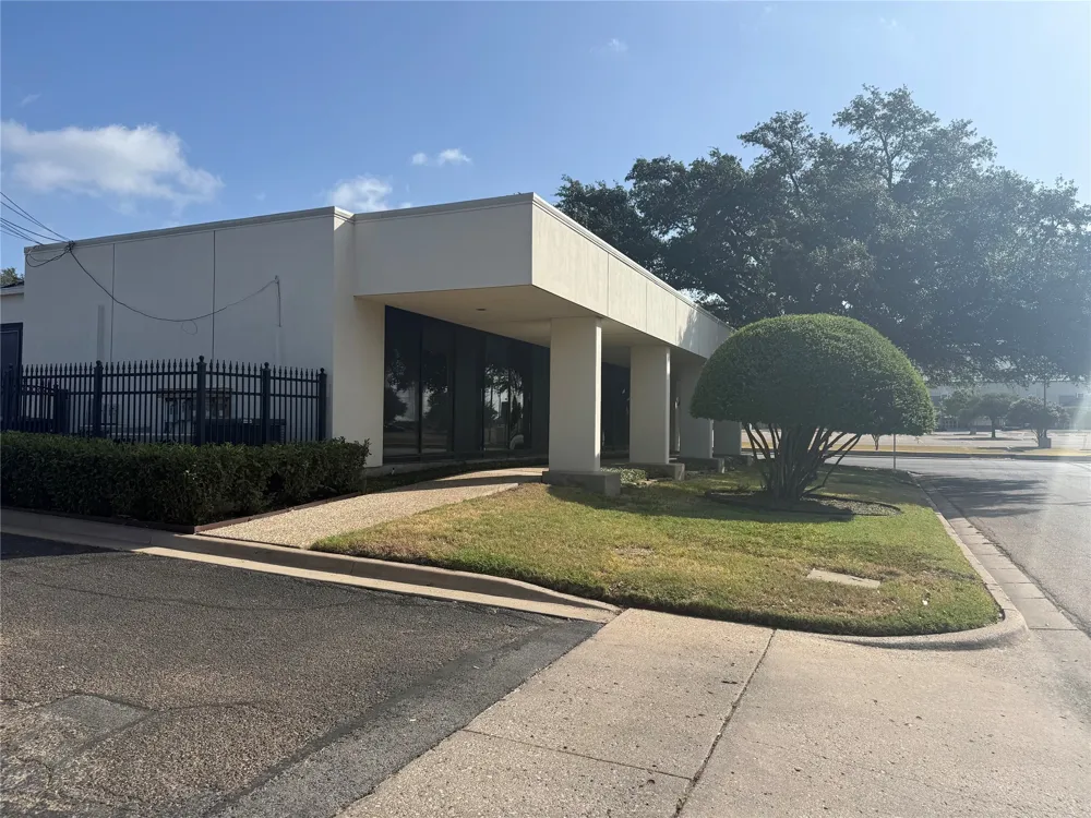 1600 Lake Air Drive Waco, TX 76710
