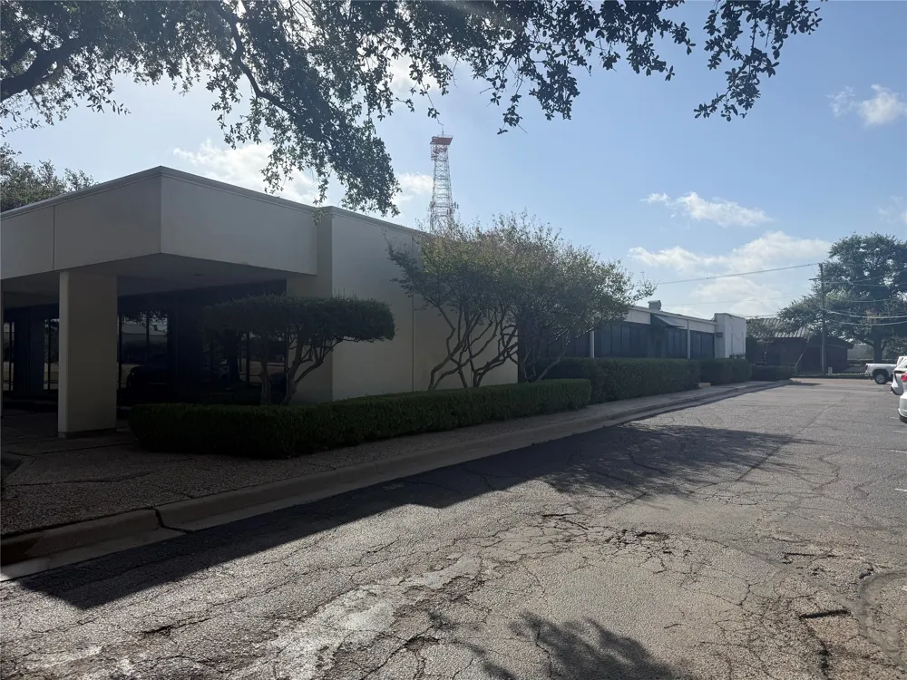 1600 Lake Air Drive Waco, TX 76710