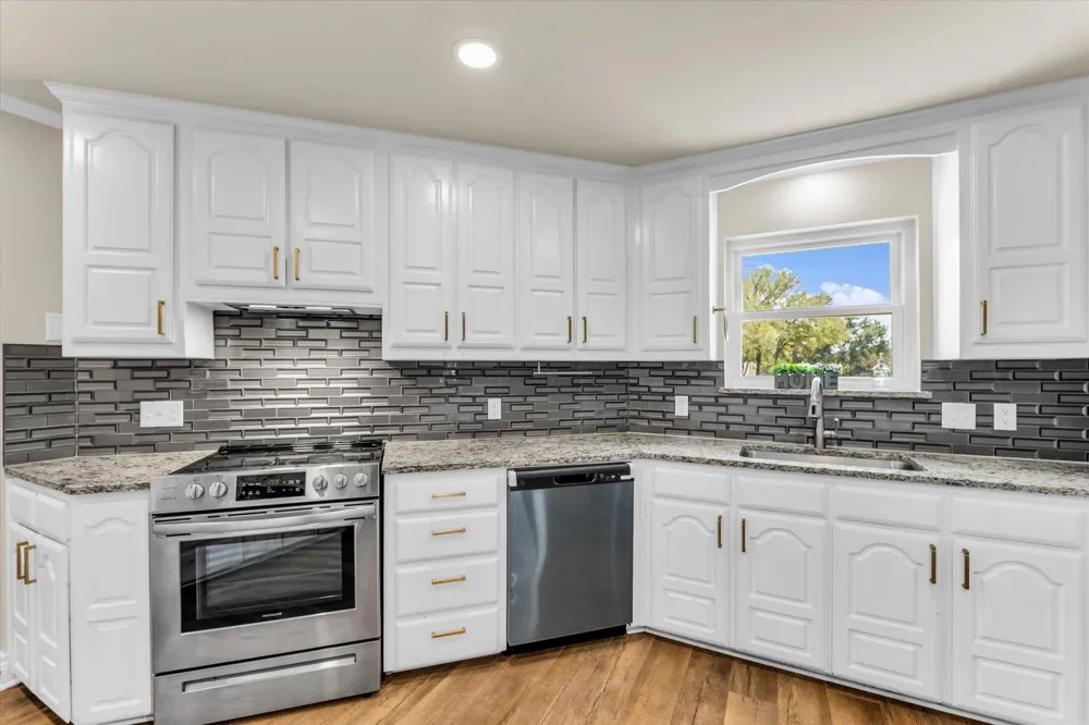 314 Bend Of The Bosque Road China Spring, TX 76633
