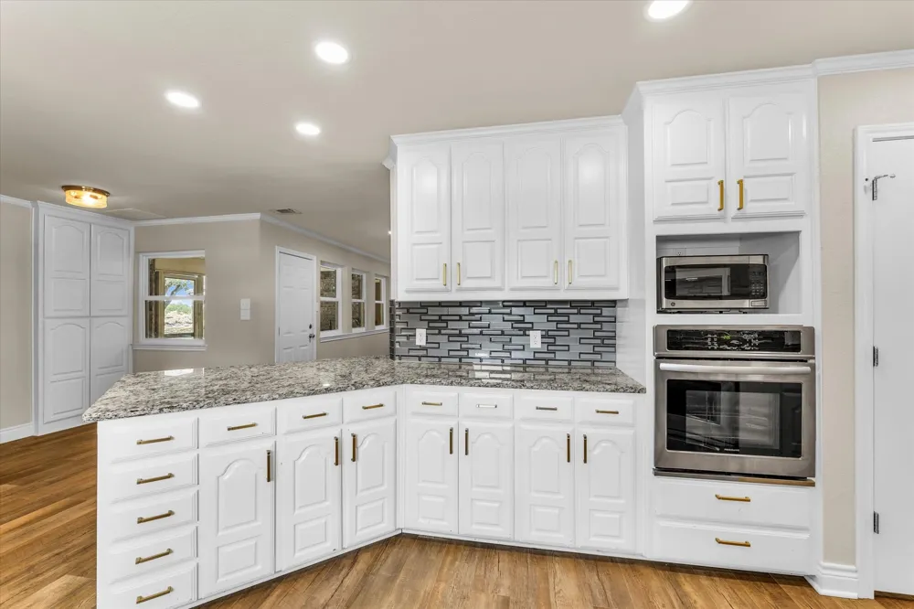 314 Bend Of The Bosque Road China Spring, TX 76633
