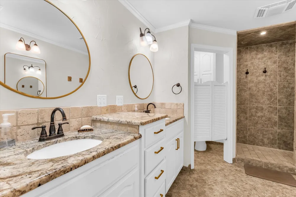 314 Bend Of The Bosque Road China Spring, TX 76633