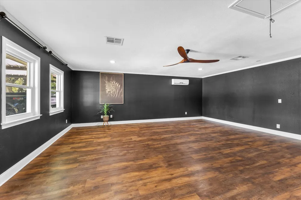314 Bend Of The Bosque Road China Spring, TX 76633