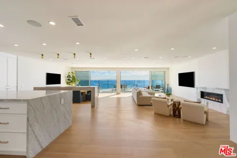 18254 Coastline Drive