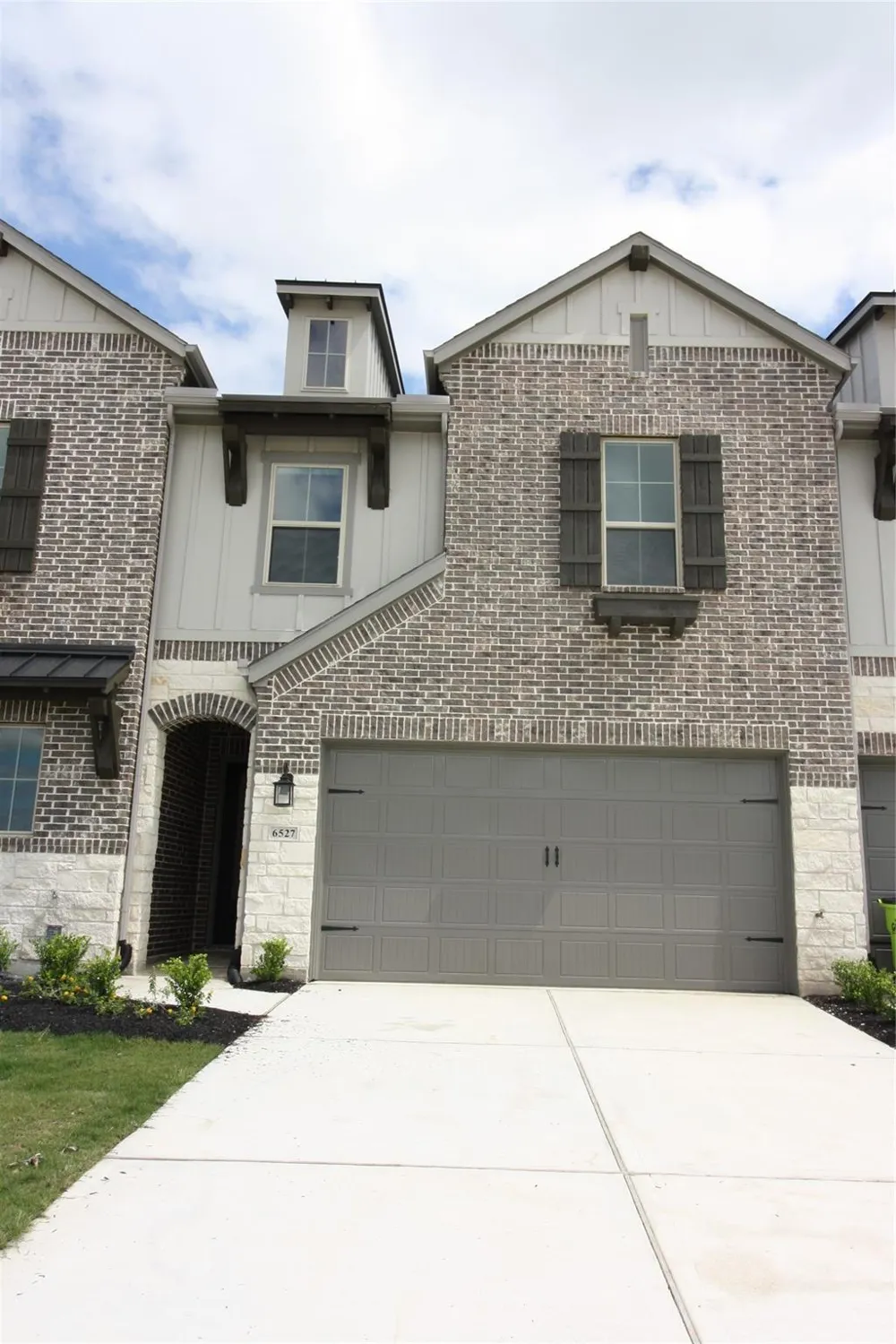 6527 Scarlet Pond Lane Fulshear, TX 77441