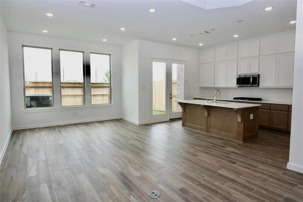 6527 Scarlet Pond Lane Fulshear, TX 77441