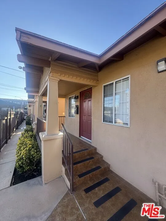 317 Coronado Street Los Angeles, CA 90026