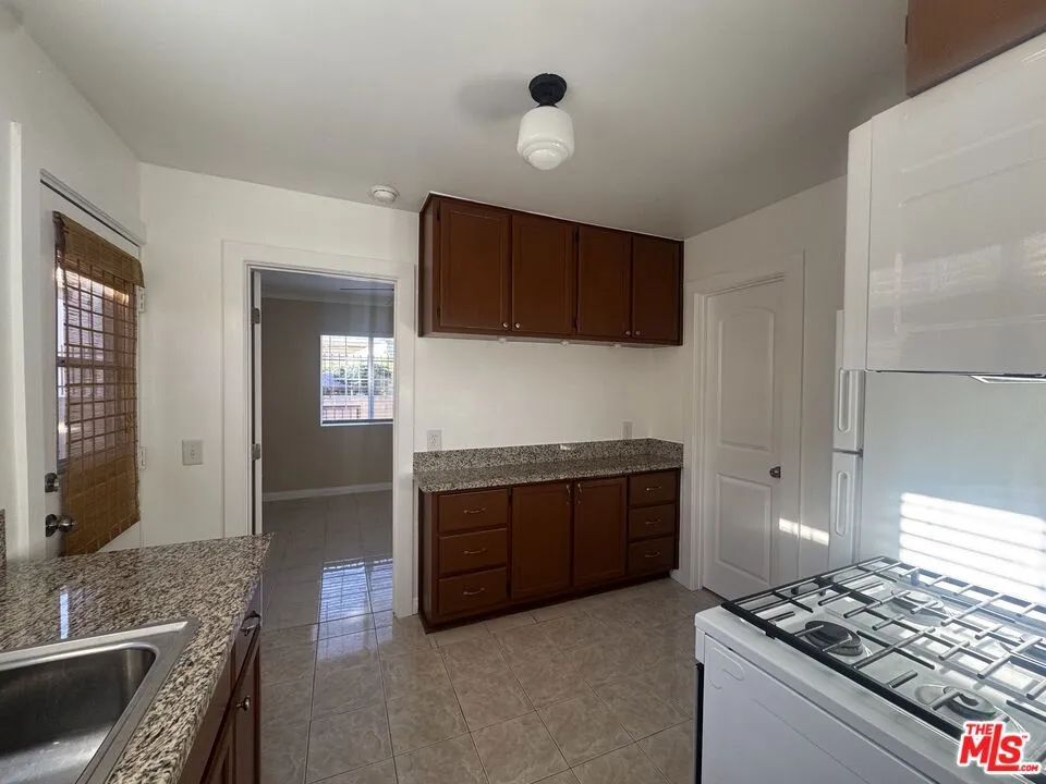 317 Coronado Street Los Angeles, CA 90026