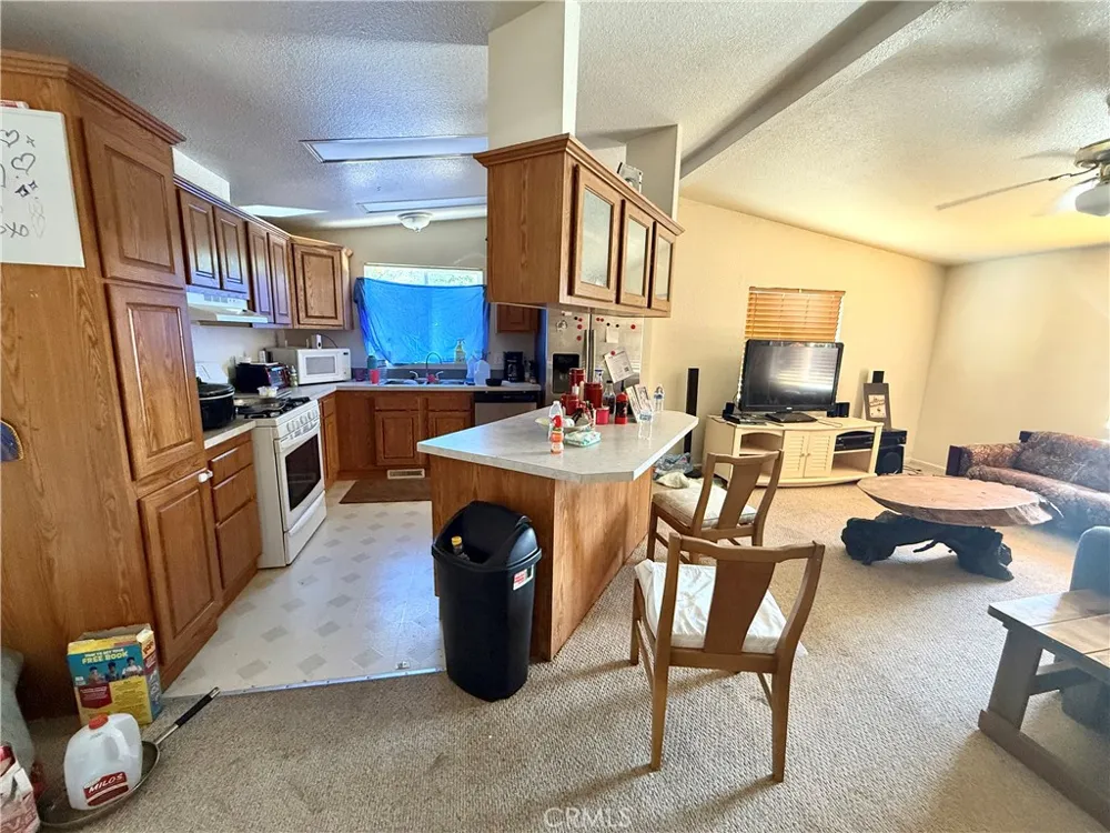 6560 Victoria Street Lucerne, CA 95458