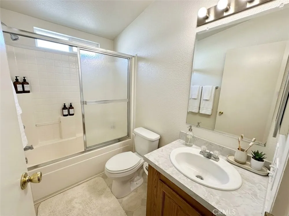 6560 Victoria Street Lucerne, CA 95458