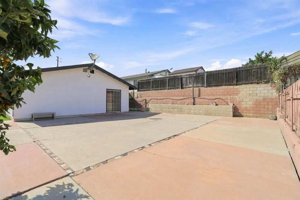 1009 Paraiso Avenue Spring Valley, CA 91977