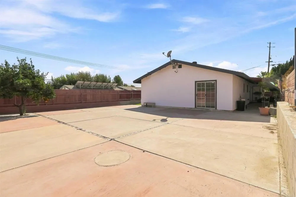 1009 Paraiso Avenue Spring Valley, CA 91977